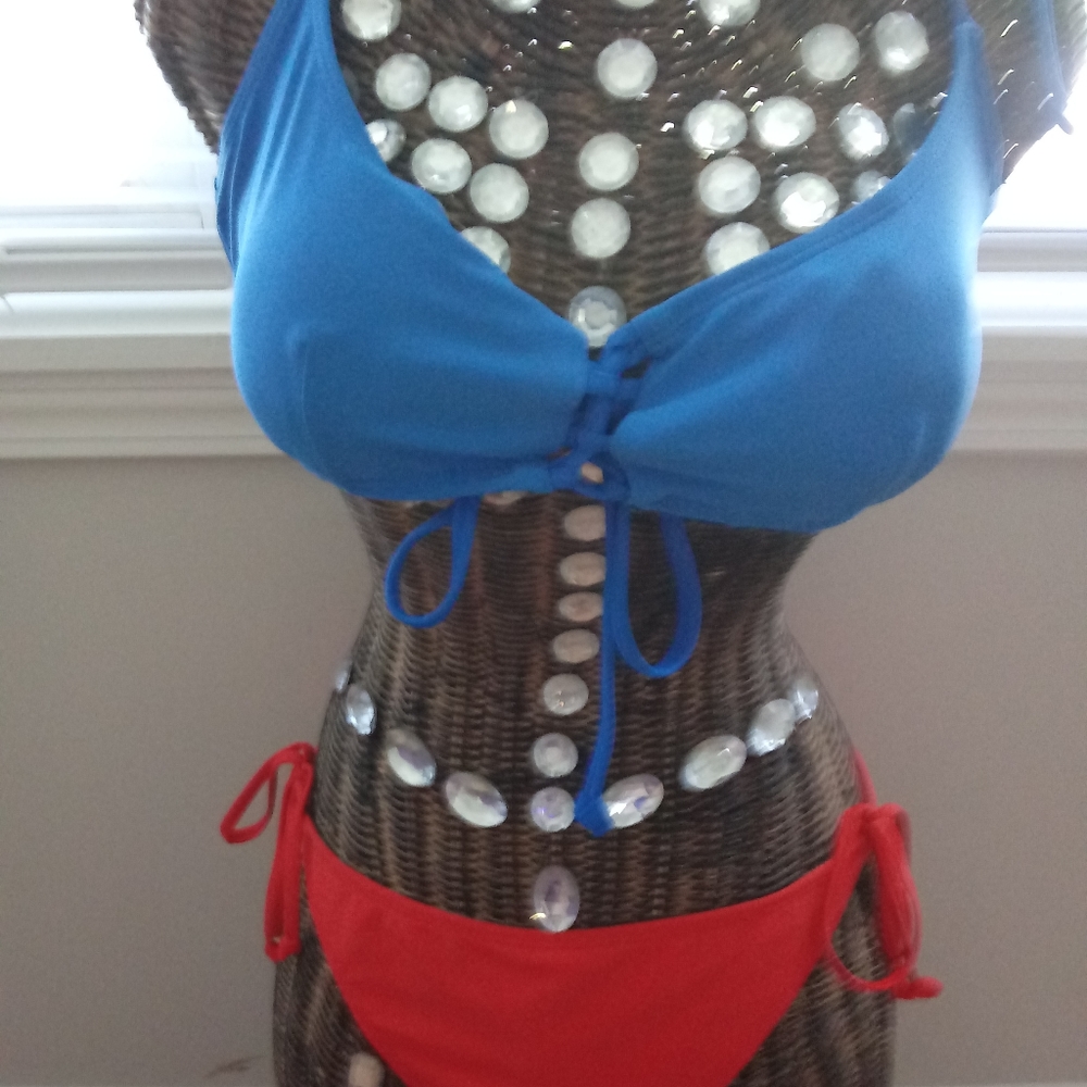 Two pieces swimsuit